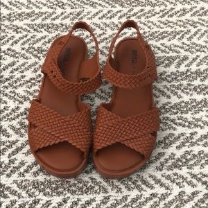 Melissa + Salinas sandal